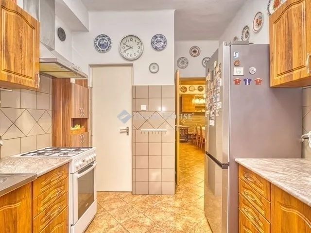 Eladó ház Budapest XVIII. kerület, Erdőskert 270 nm