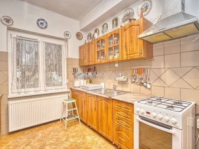 Eladó ház Budapest XVIII. kerület, Erdőskert 270 nm