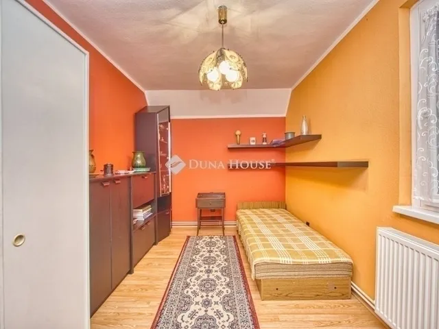 Eladó ház Budapest XVIII. kerület, Erdőskert 270 nm