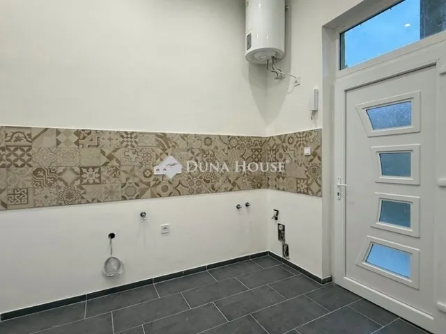 Eladó lakás Budapest XV. kerület, Rákospalota 30 nm