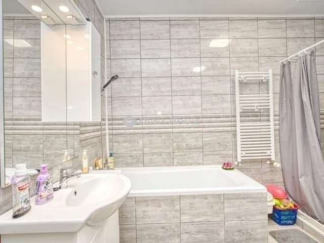 Eladó ház Vecsés 75 nm