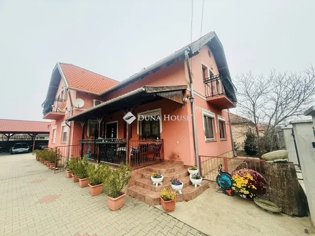 Eladó ház Vecsés 127 nm