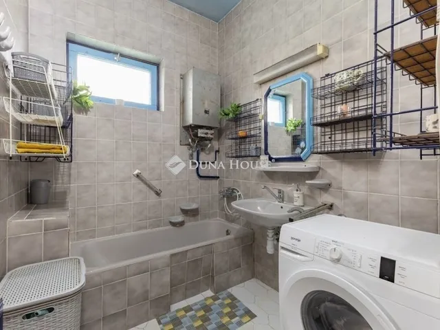 Eladó ház Budapest XVIII. kerület 258 nm