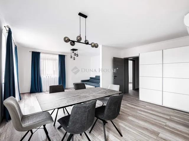 Eladó ház Budapest XVIII. kerület 274 nm