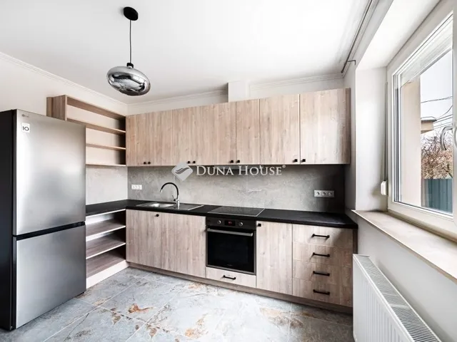 Eladó ház Budapest XVIII. kerület 274 nm