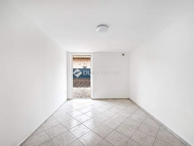 Eladó ház Budapest XVIII. kerület 274 nm