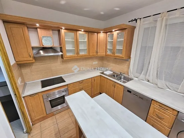 Eladó ház Üllő 110 nm