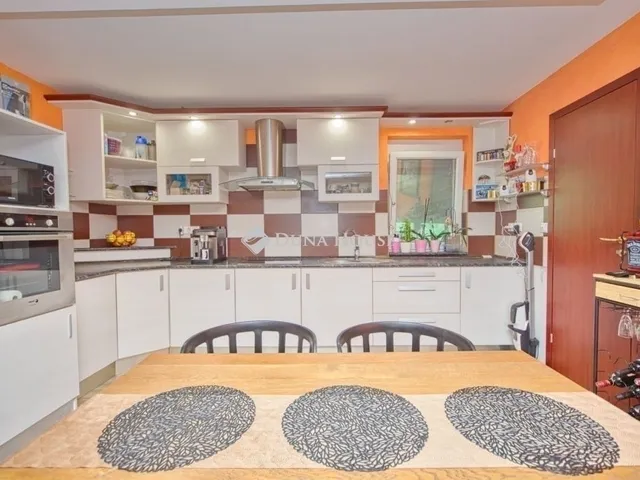 Eladó ház Szigetbecse 128 nm