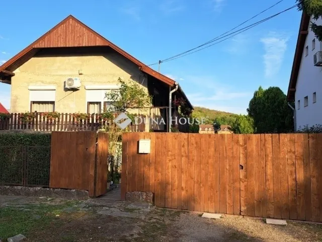 Eladó ház Mende 94 nm