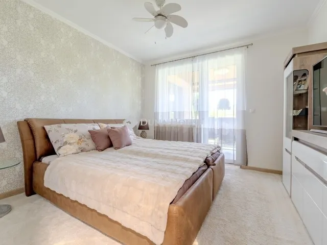 Eladó ház Üllő 217 nm