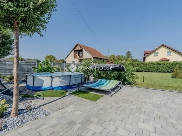 Eladó ház Üllő 217 nm