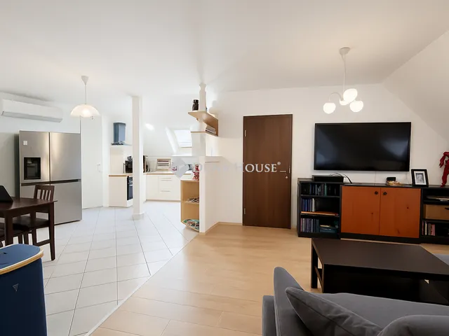 Eladó lakás Budapest XVIII. kerület, Újpéteritelep 76 nm