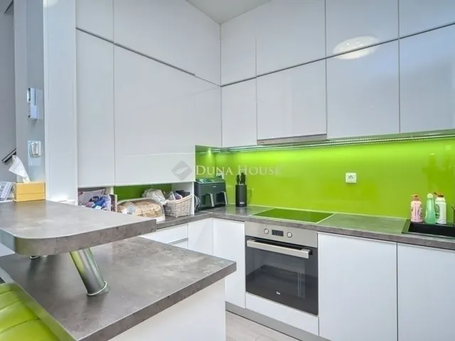 Eladó ház Budapest X. kerület, Óhegy 111 nm