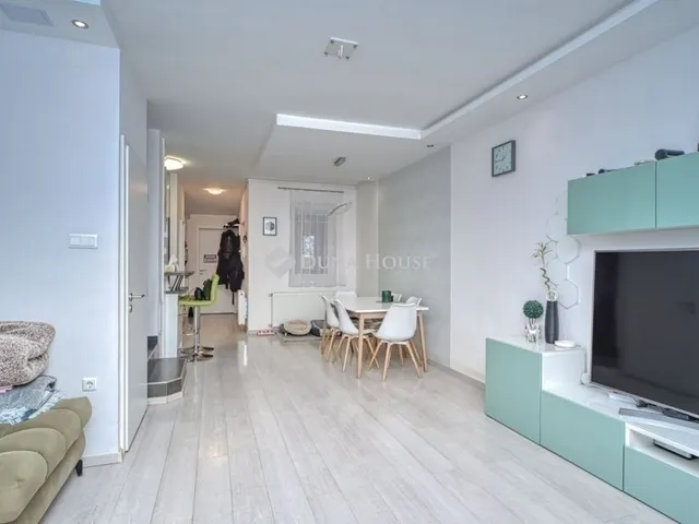 Eladó ház Budapest X. kerület, Óhegy 111 nm
