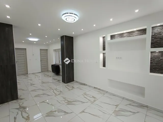 Eladó ház Újszász 63 nm