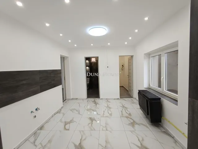 Eladó ház Újszász 63 nm