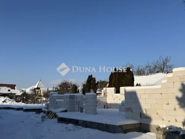 Eladó ház Monor 97 nm