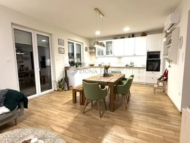 Eladó ház Üllő 112 nm