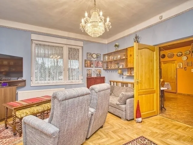 Eladó ház Budapest XVIII. kerület, Kossuth Ferenc-telep 270 nm