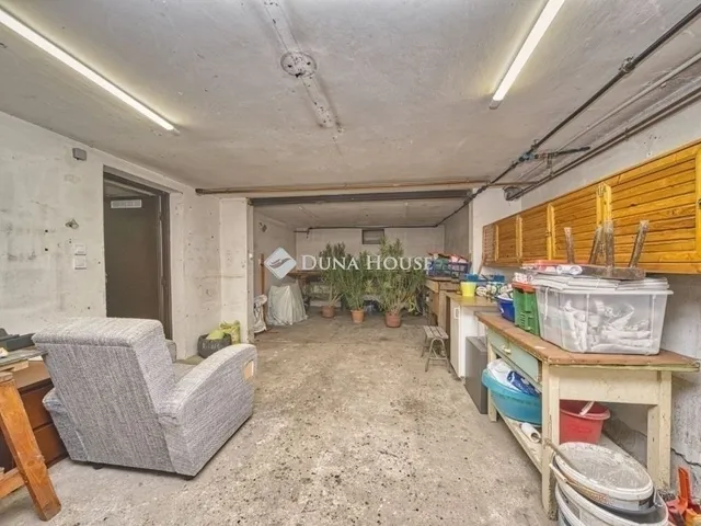 Eladó ház Budapest XVIII. kerület, Kossuth Ferenc-telep 270 nm