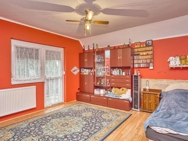 Eladó ház Budapest XVIII. kerület, Kossuth Ferenc-telep 270 nm