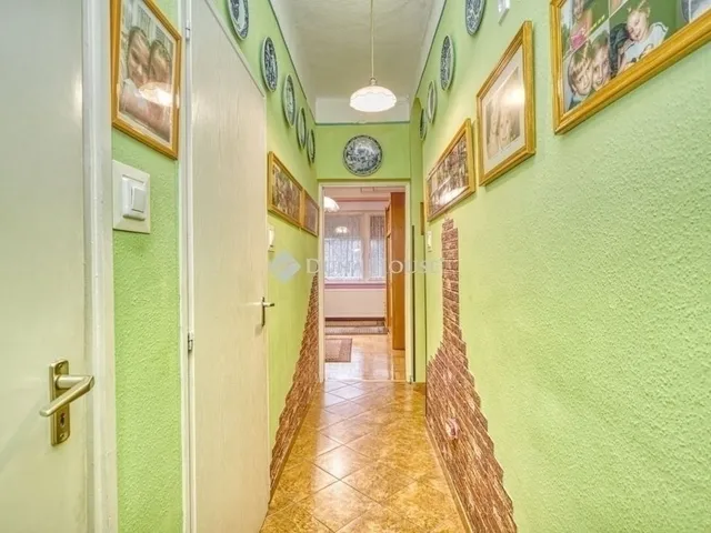 Eladó ház Budapest XVIII. kerület, Kossuth Ferenc-telep 270 nm