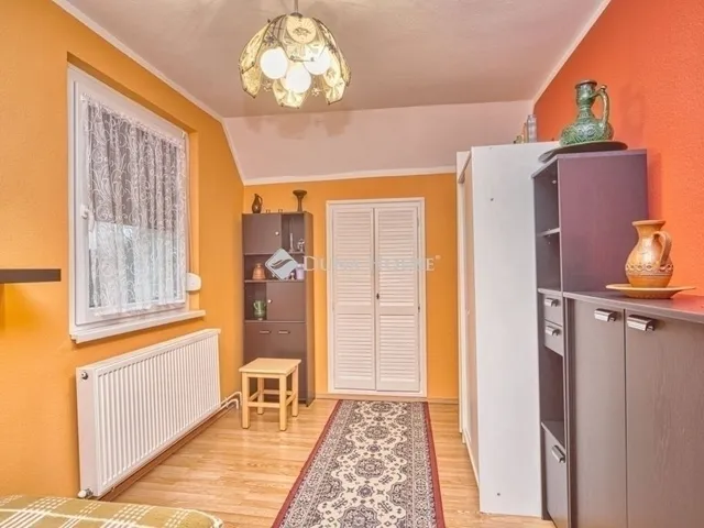 Eladó ház Budapest XVIII. kerület, Kossuth Ferenc-telep 270 nm