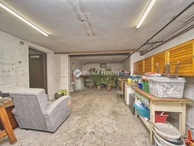 Eladó ház Budapest XVIII. kerület, Kossuth Ferenc-telep 270 nm