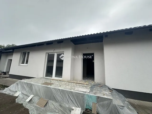 Eladó ház Monor 97 nm