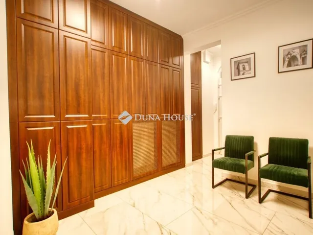 Kiadó kereskedelmi és ipari ingatlan Budapest V. kerület 75 nm