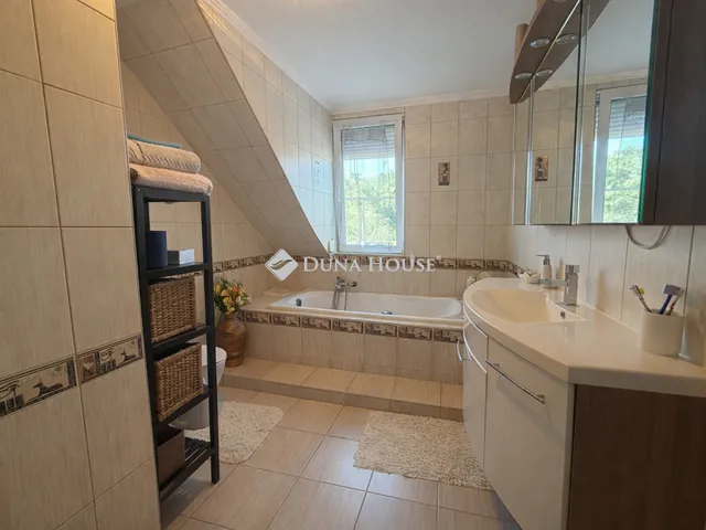 Eladó ház Budapest XVII. kerület 108 nm