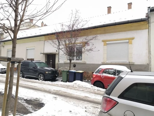 Eladó lakás Budapest X. kerület, Óhegy 15 nm