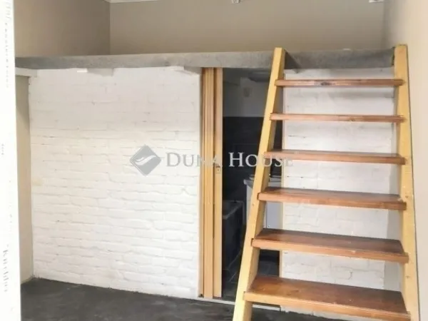 Eladó lakás Budapest X. kerület, Óhegy 15 nm