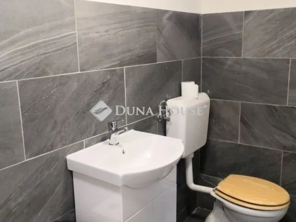 Eladó lakás Budapest X. kerület, Óhegy 15 nm