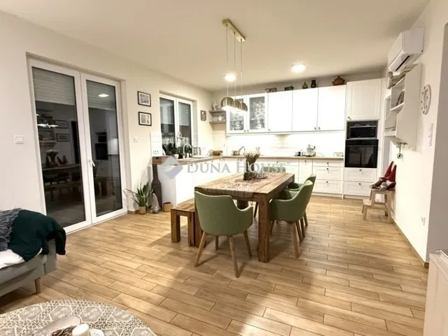 Eladó ház Üllő 112 nm