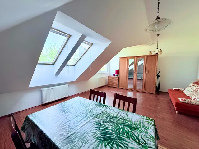 Eladó lakás Budapest X. kerület, Óhegy 56 nm
