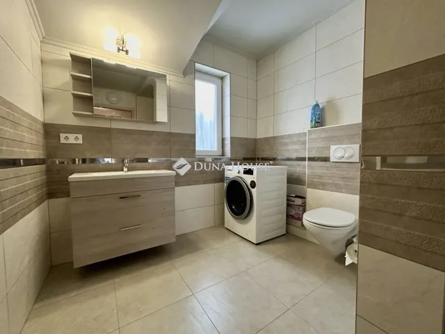 Eladó ház Budapest XVIII. kerület 210 nm