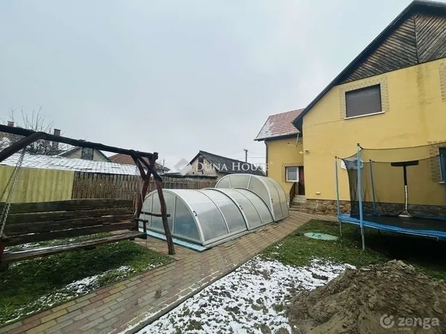 Eladó ház Gyál 180 nm