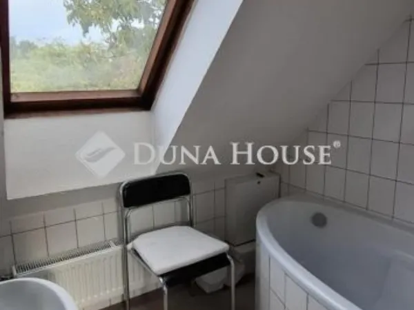 Eladó ház Vecsés 168 nm