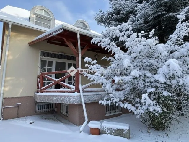 Eladó ház Budapest XVI. kerület 235 nm