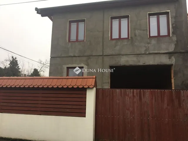 Eladó ház Budapest XX. kerület 260 nm