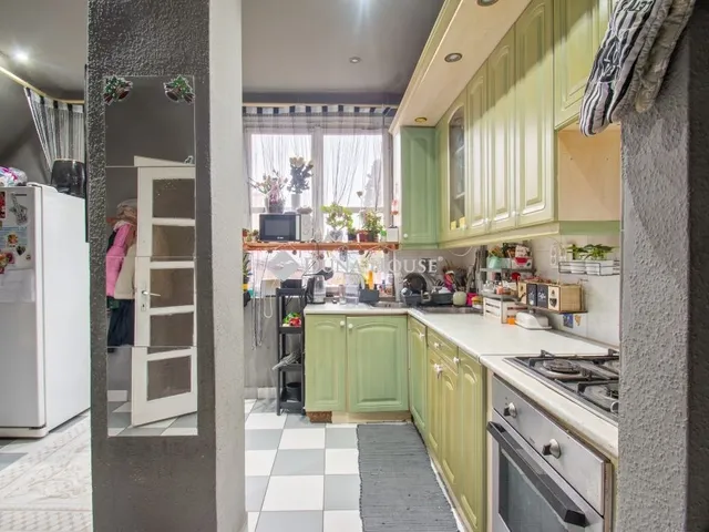 Eladó ház Budapest XVI. kerület, Rákosszentmihály 150 nm