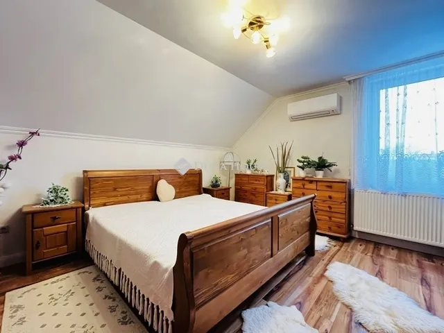 Eladó ház Monor 190 nm