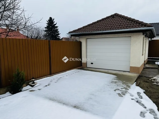 Eladó ház Monor 190 nm