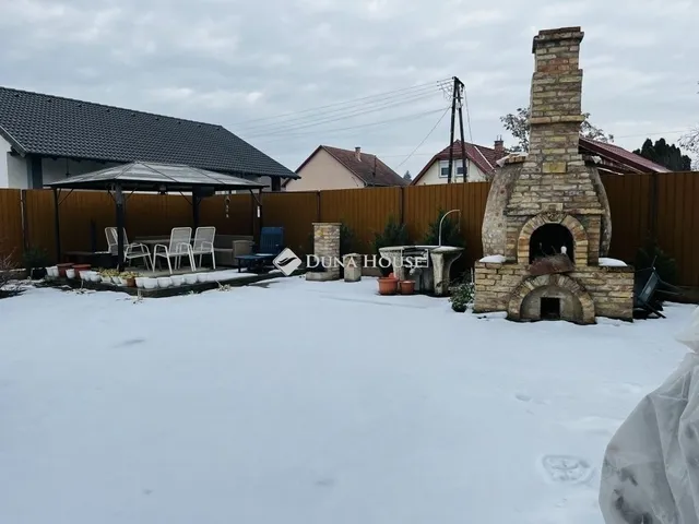 Eladó ház Monor 190 nm