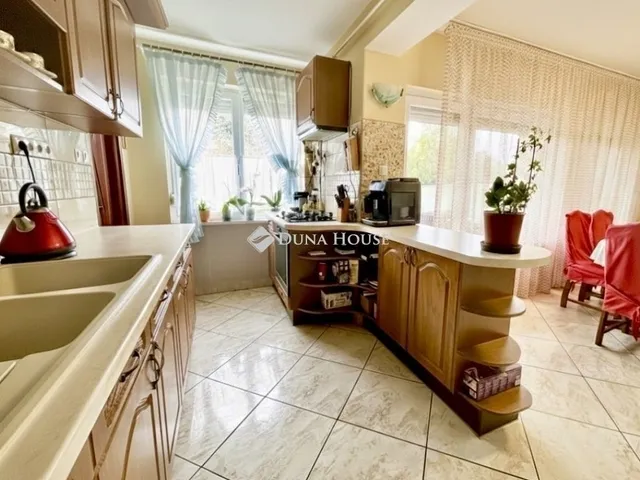 Eladó ház Budapest XVIII. kerület, Ganztelep 176 nm