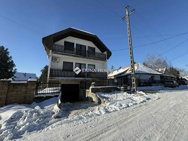 Eladó ház Ócsa 188 nm