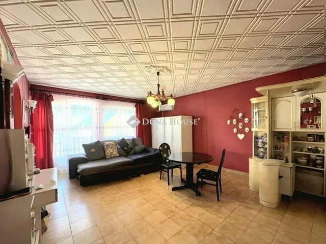 Eladó ház Ócsa 188 nm