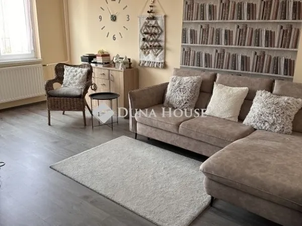 Eladó lakás Budapest XVII. kerület, Rákoskeresztúr 53 nm