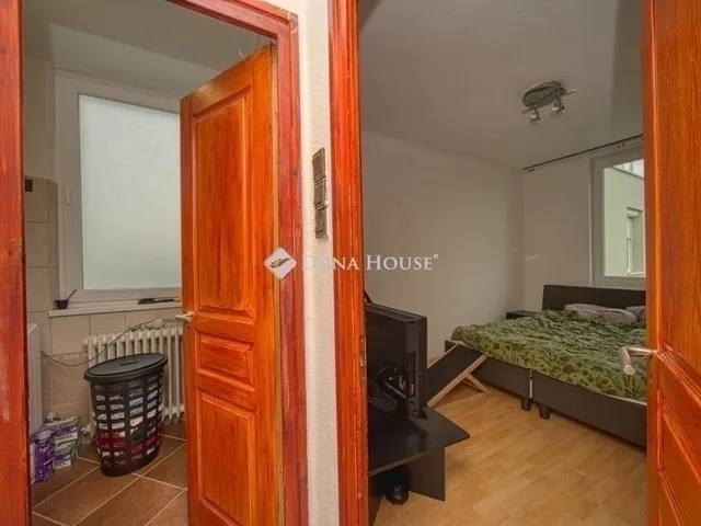 Eladó lakás Budapest XXI. kerület 70 nm